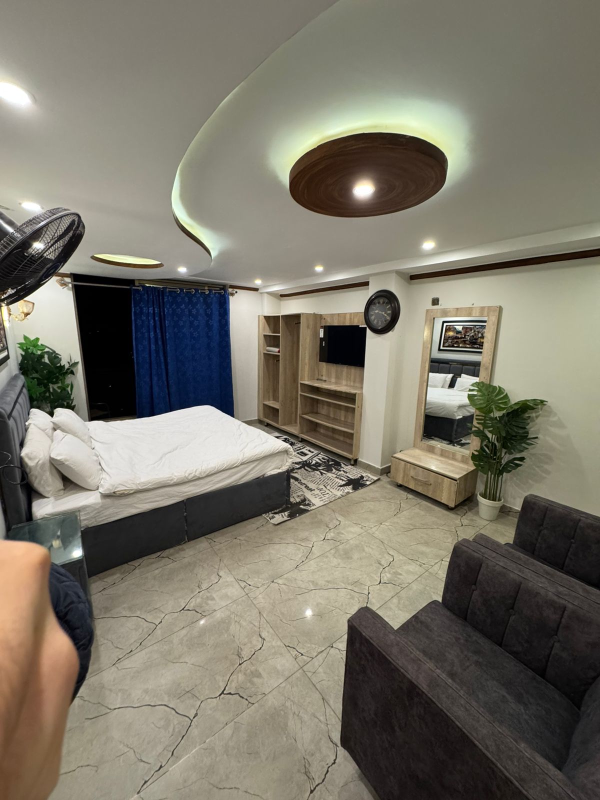 Executive Family Room